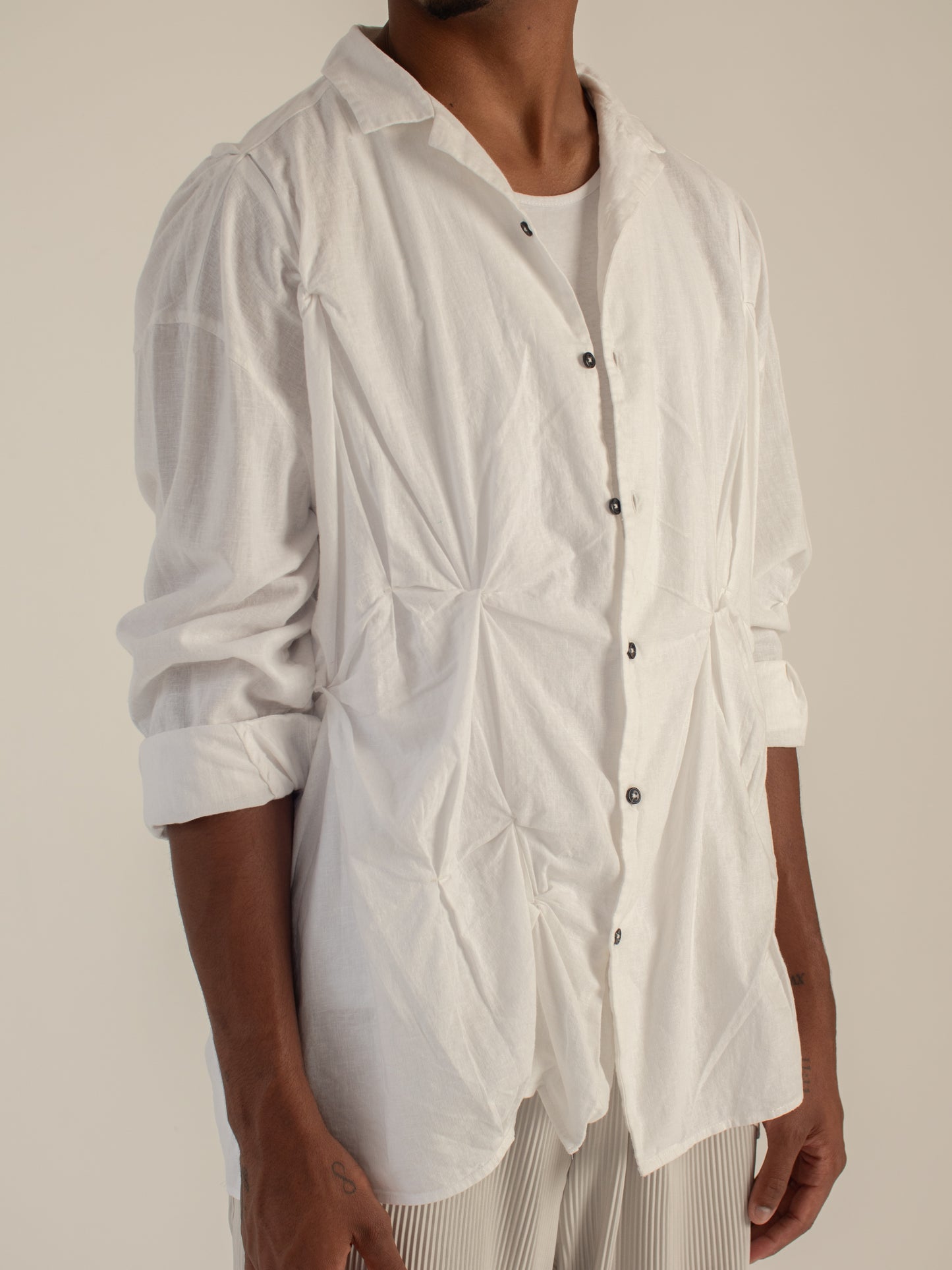 Limited Edition: Bespoke Twist Knotted Linen Shirt In Off White