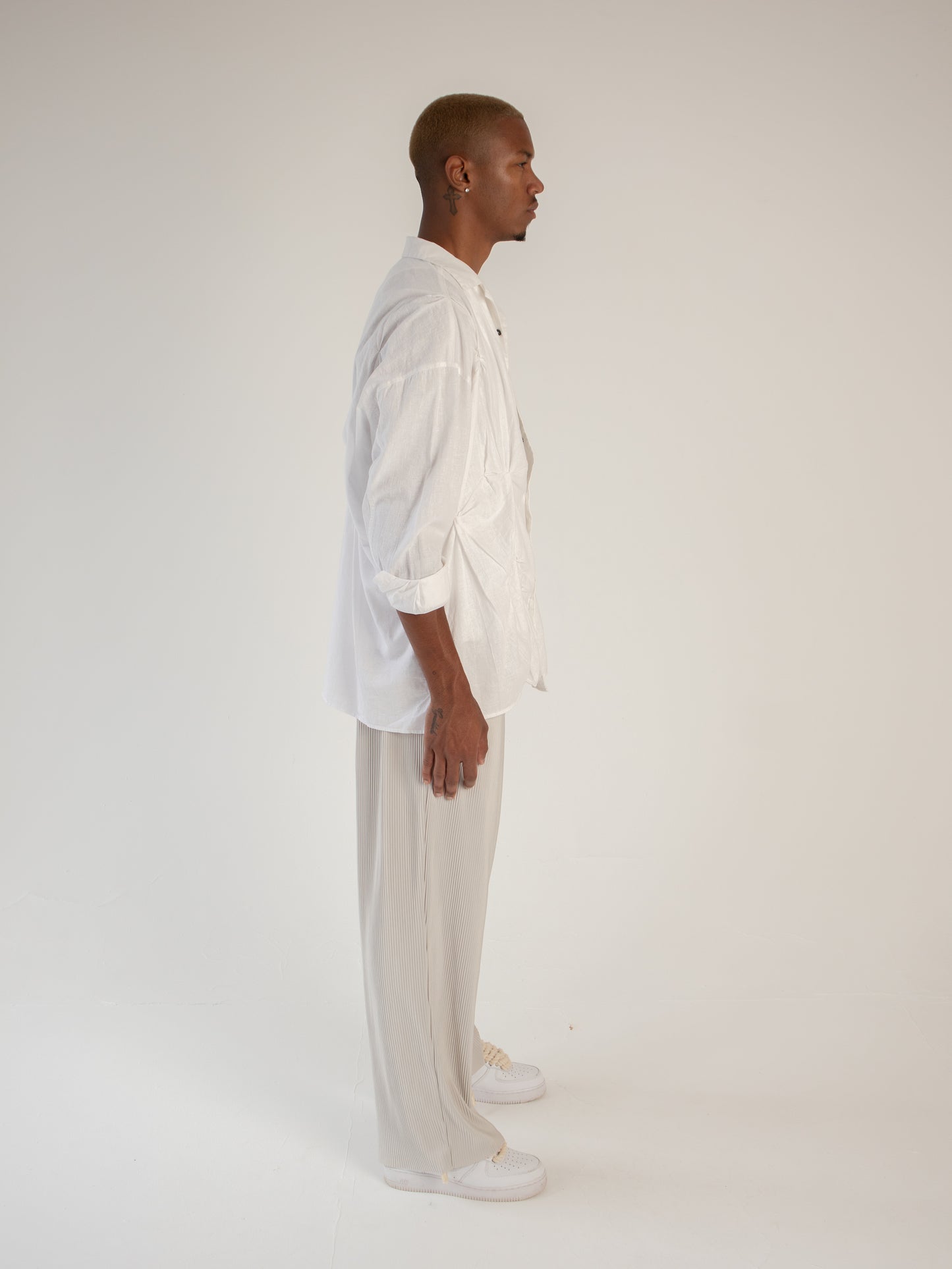 Limited Edition: Bespoke Twist Knotted Linen Shirt In Off White