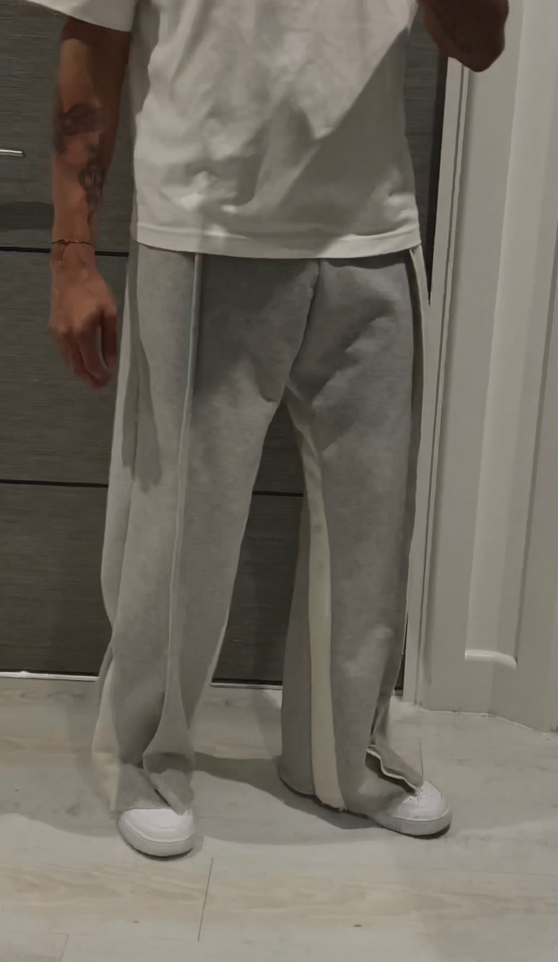 Superstar baggy straight panelled sweatpants in grey